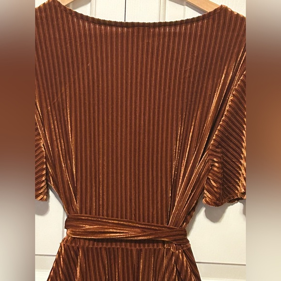 Simple Elegant Brown High-Low Dress - Picture 11 of 12